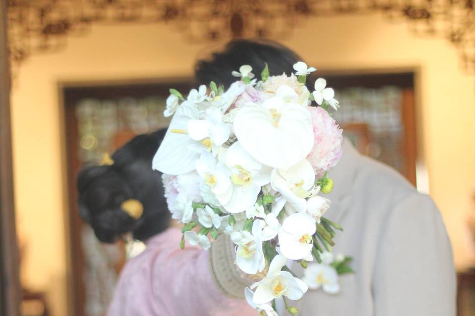 Bouquet kiss