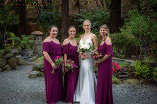 Wedding party beauties