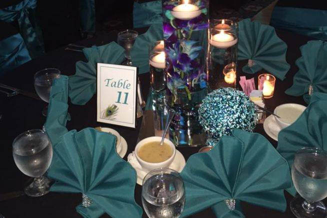 Table setting with candle lighting