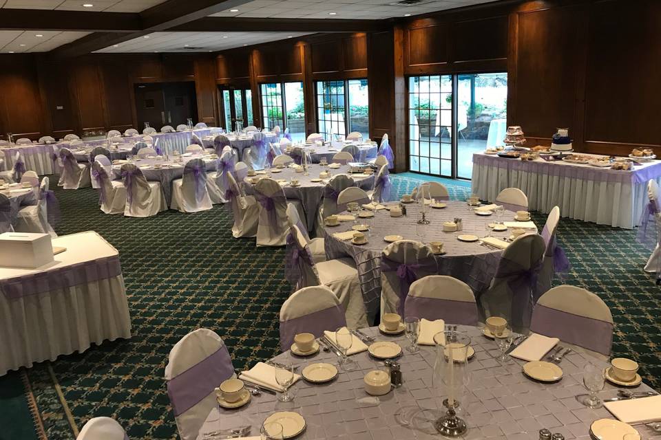 Purple table and chair decor