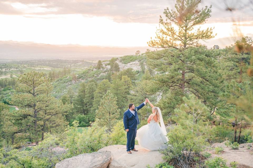 Couple on Ledge