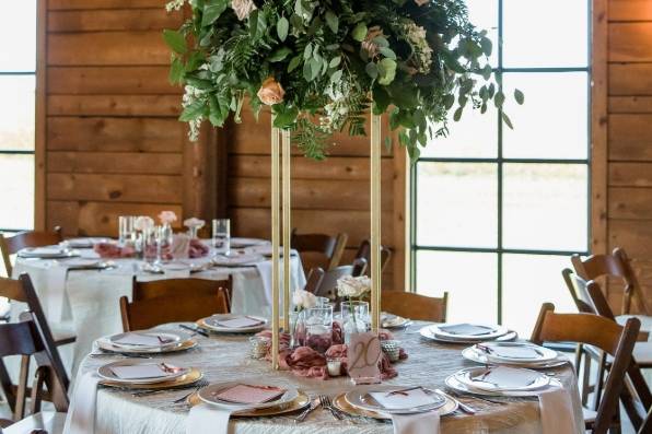 Table Decor + Placements