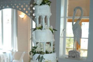 6 layered wedding cake