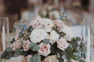 Reception table centerpiece