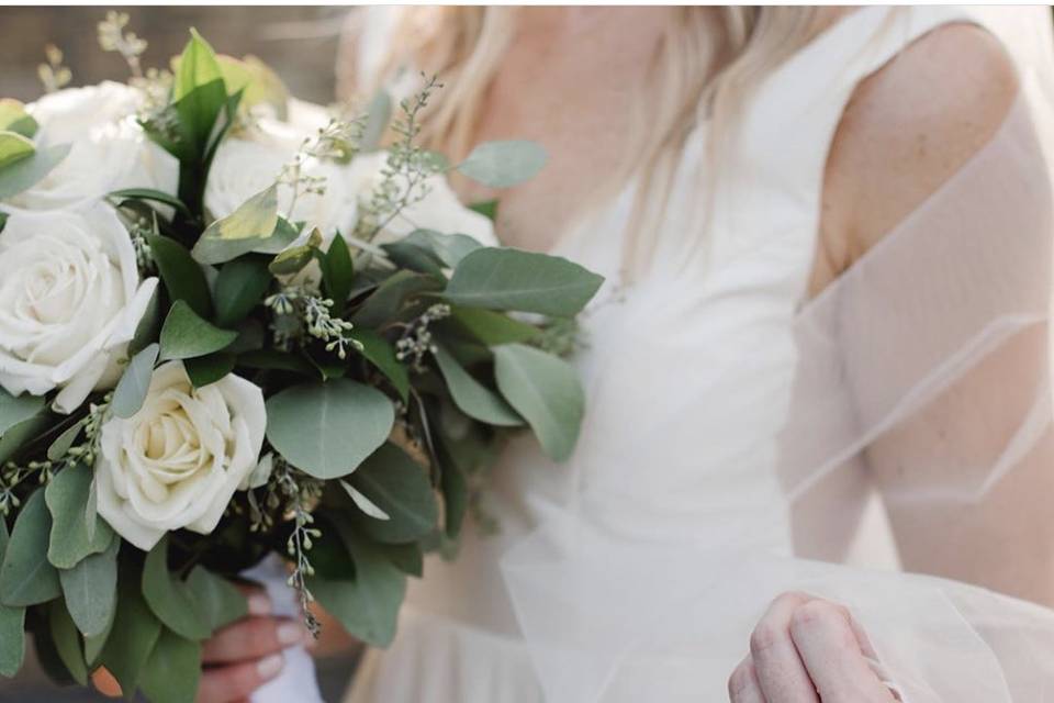 A traditional white bouquet