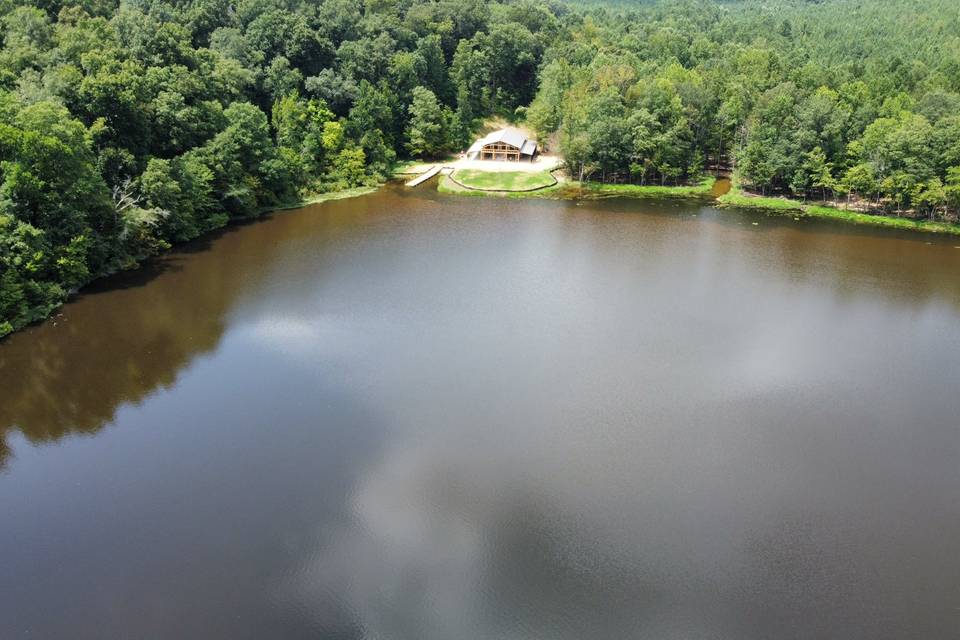 Lakeside Lodge