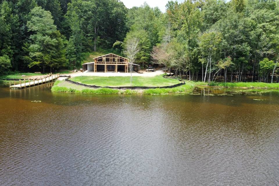 Lakeside Lodge