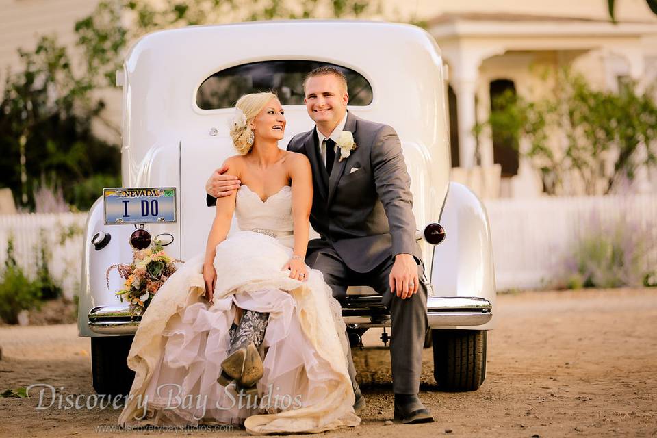 Couple on a pickup truck