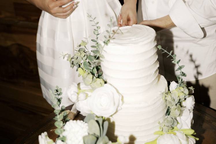 Cake cutting