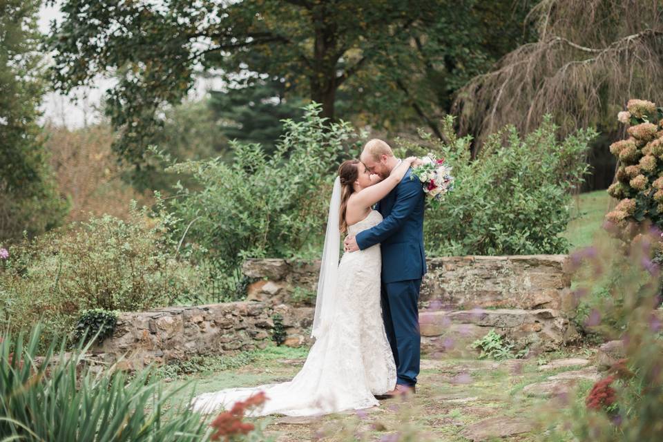 Barefoot bride