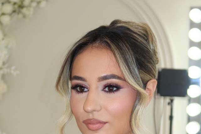 Makeuphair By DK