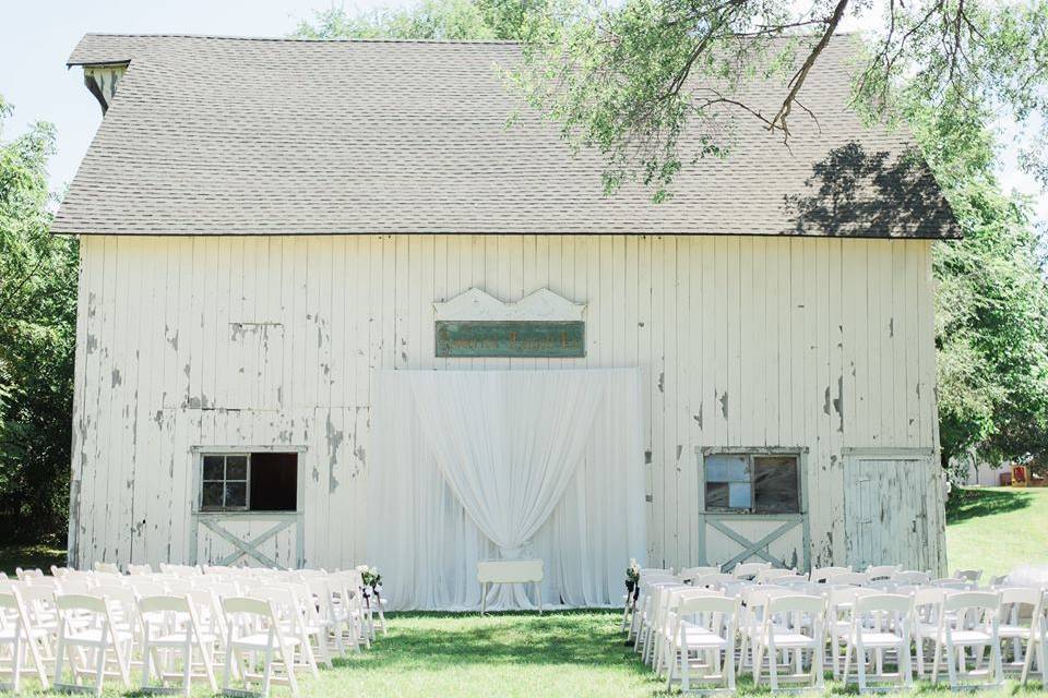 Outside Barn Ceremony