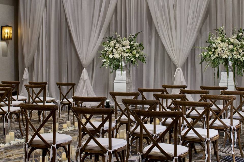 Gorgeous Wedding set-up.