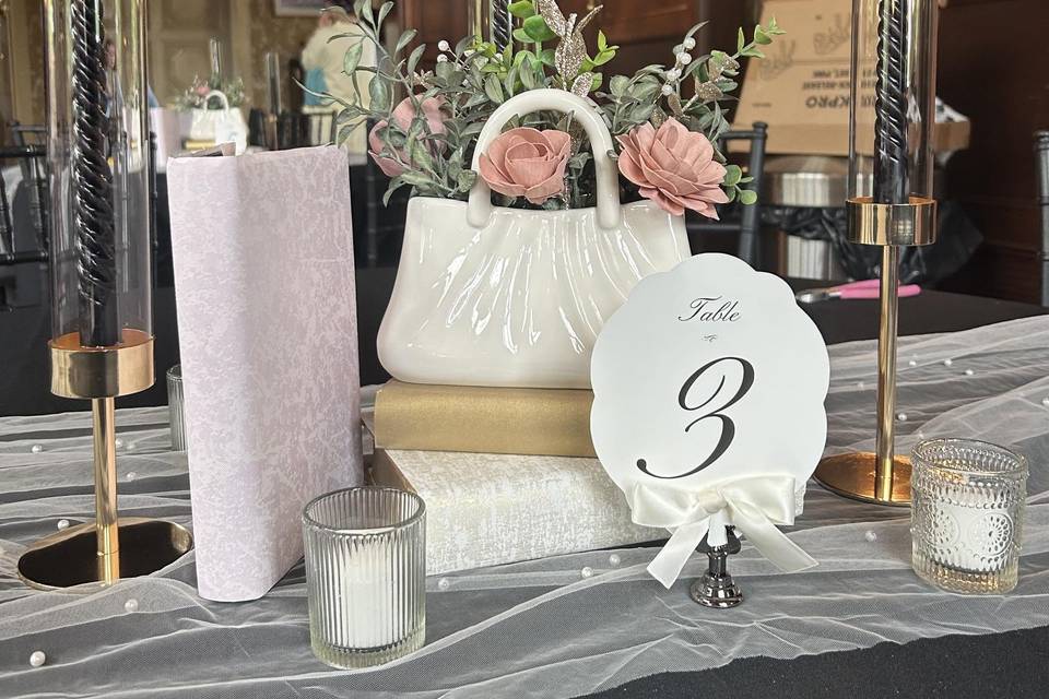 Purse center piece
