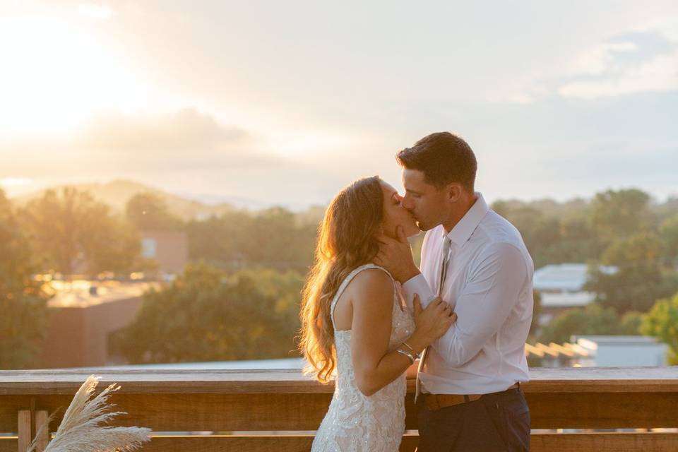 Rooftop micro wedding