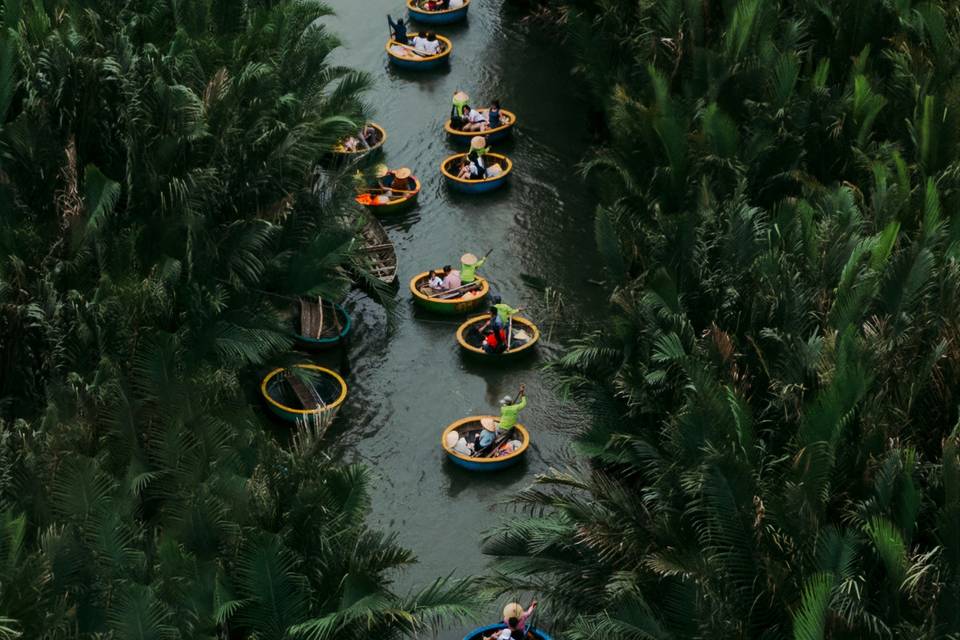Iconic Experiences