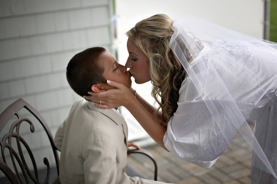 Kiss from the bride