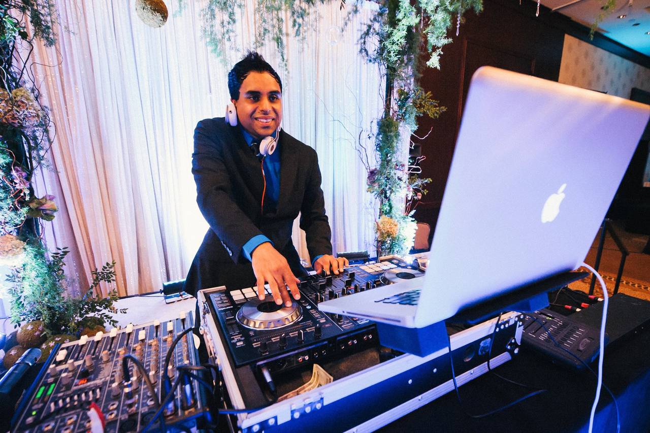 Dj dholak deals