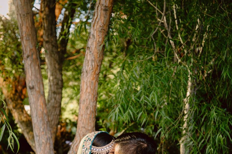 Pre ceremony kiss in Queens