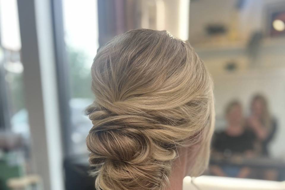 Bridal party hair