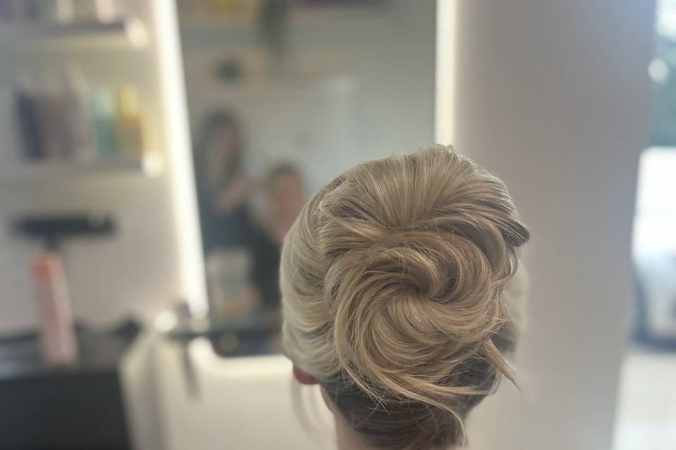 Bridal party hair