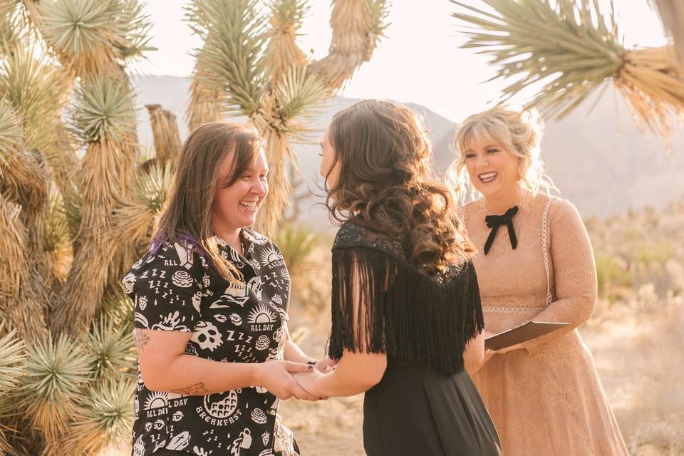 Officiant Angie, Mojave Desert