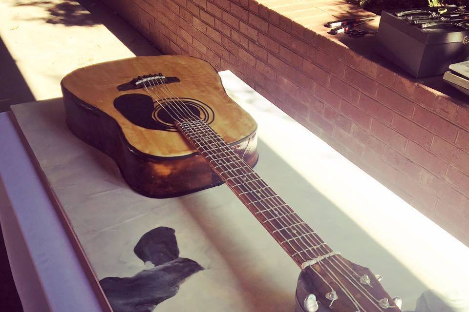 Guitar Grooms Cake