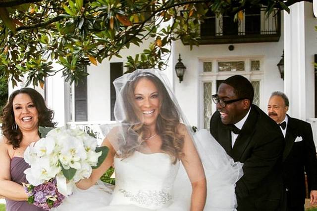 Assisting the bride