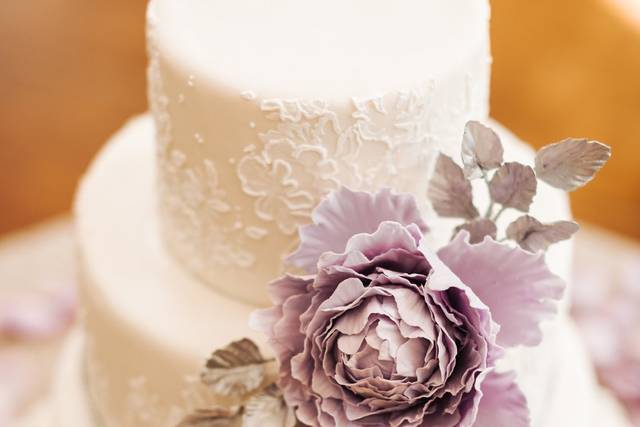 Intricate hand-piped designs