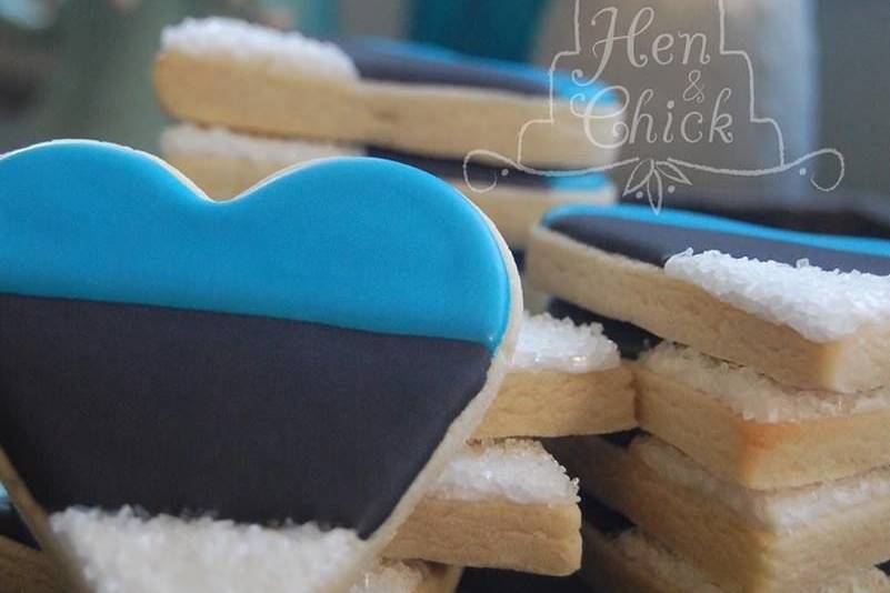 Hen & Chick Cakes