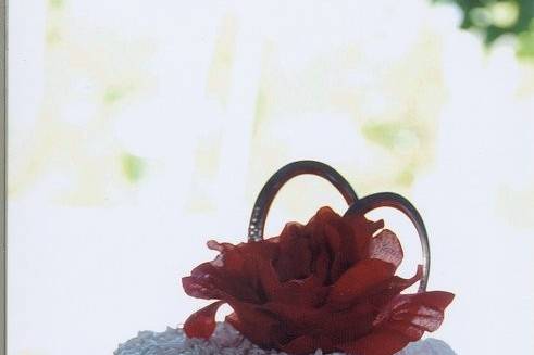 Love In Summertime Wedding Cake