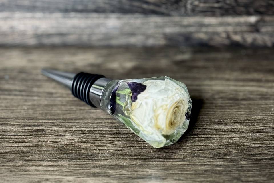 Wine topper