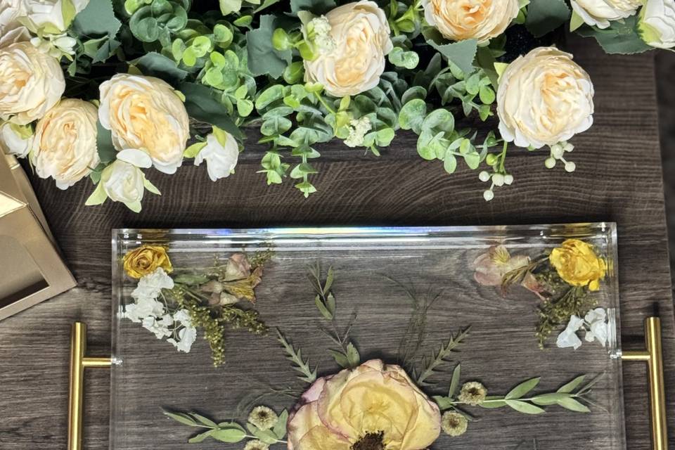 Flower preservation tray