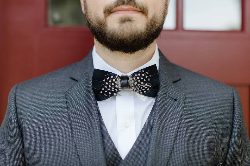 Bow tie