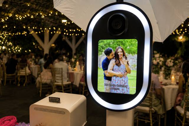 Premium DSLR Photo Booth