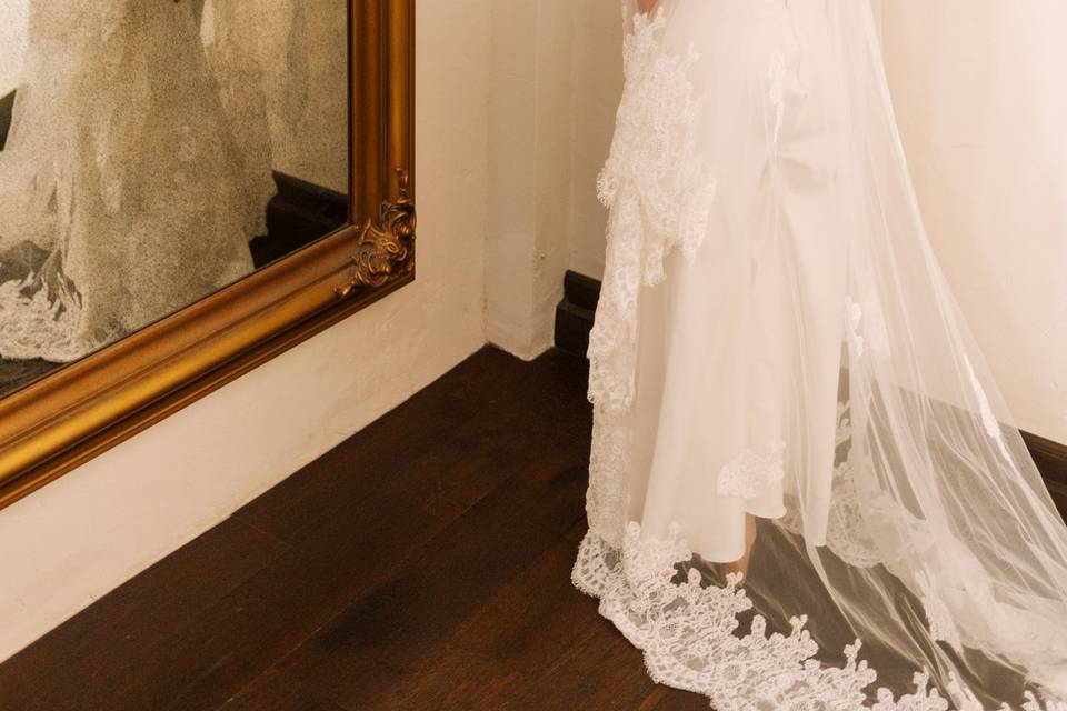 Amelia: jumpsuit & lace kimono