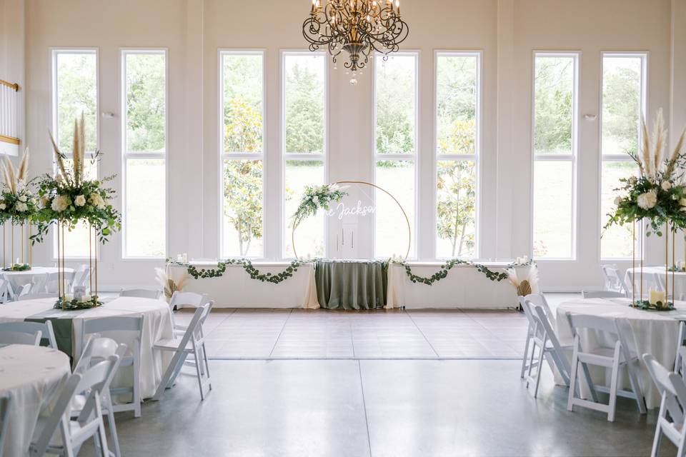 Rosewood Manor Head Table