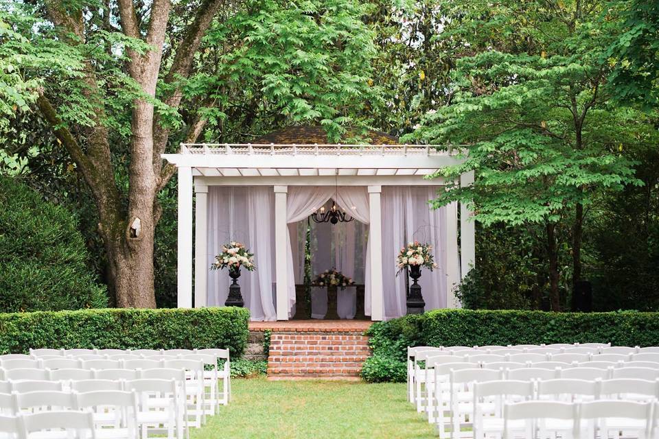 Outdoor wedding venues