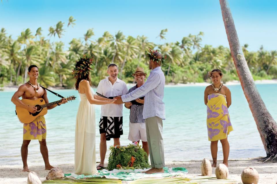 Beach wedding on a motu