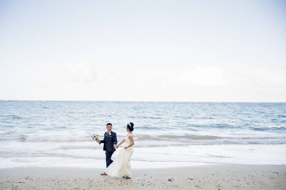 Newlyweds kissing