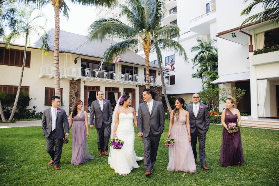 Newlyweds and their wedding party