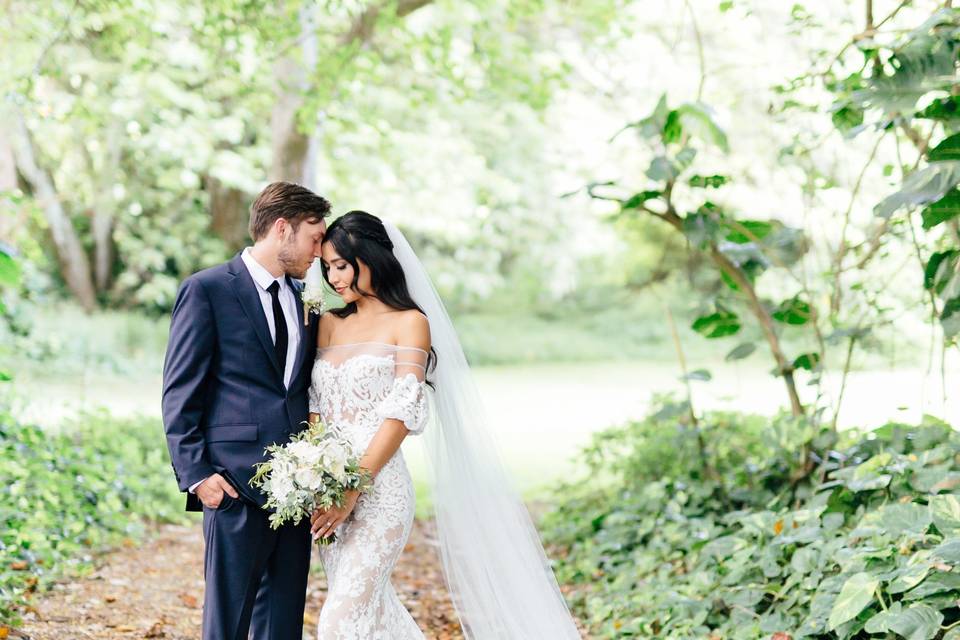 Newlyweds on the trail