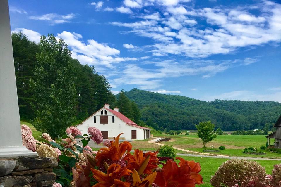 The Barn on New River