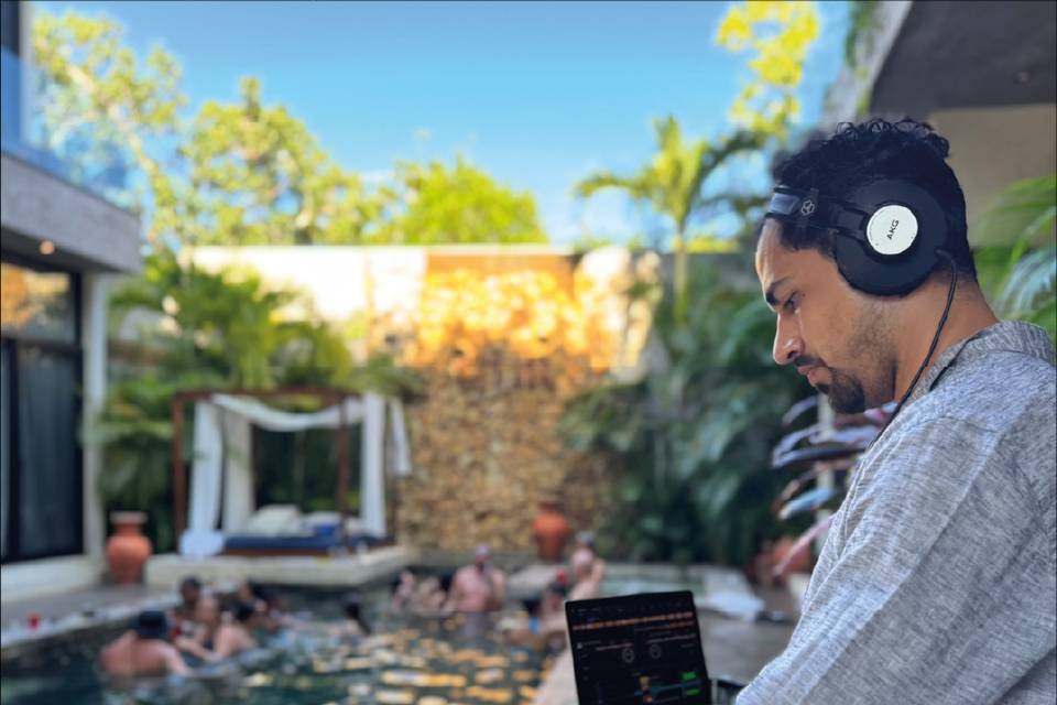 Private Pool Party
