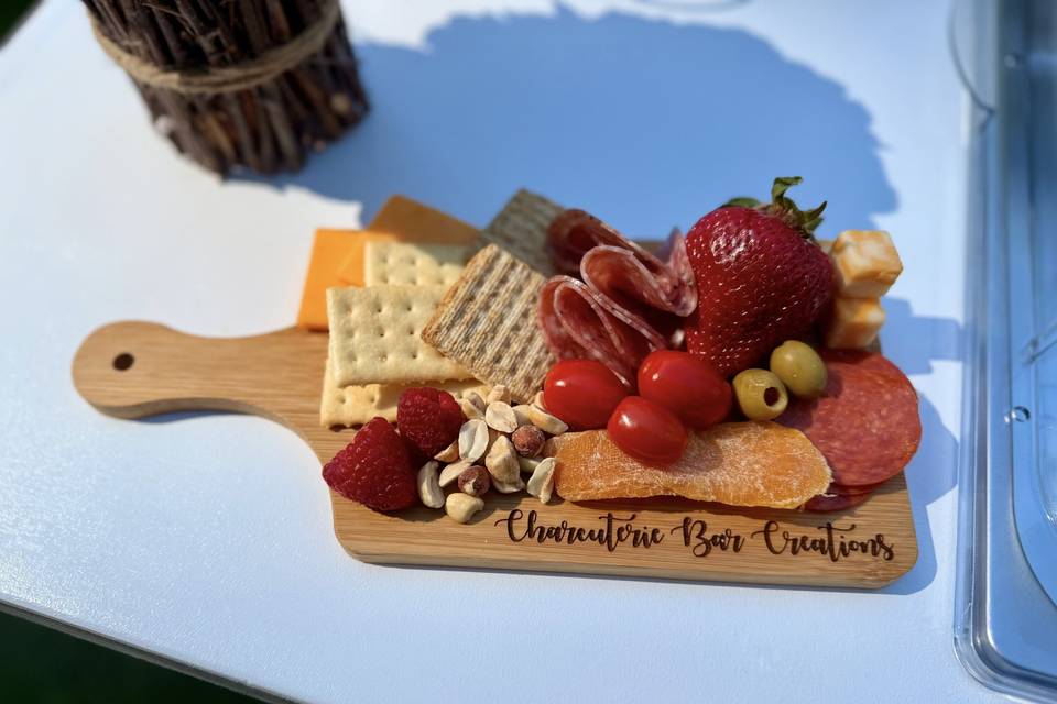 12 ounce Charcuterie cup