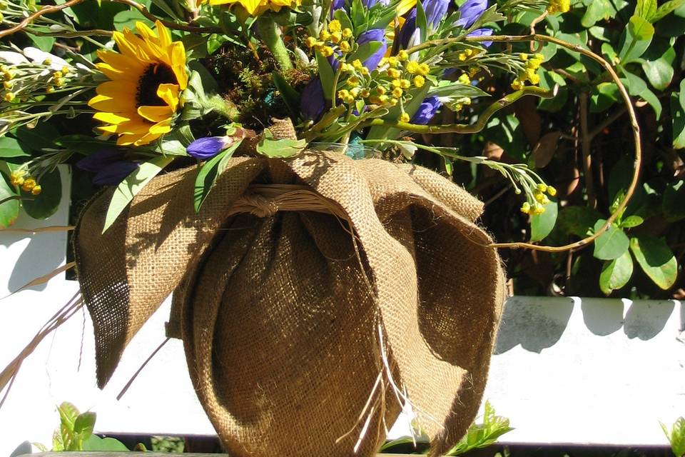 Rustic sunflower arrangement