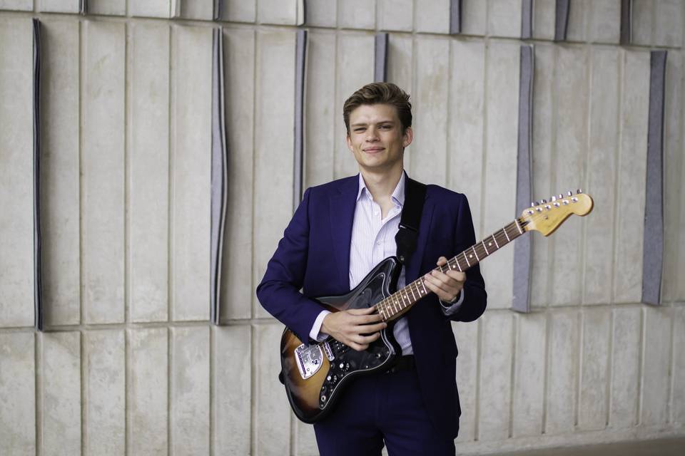 Cale Bowe Live Music