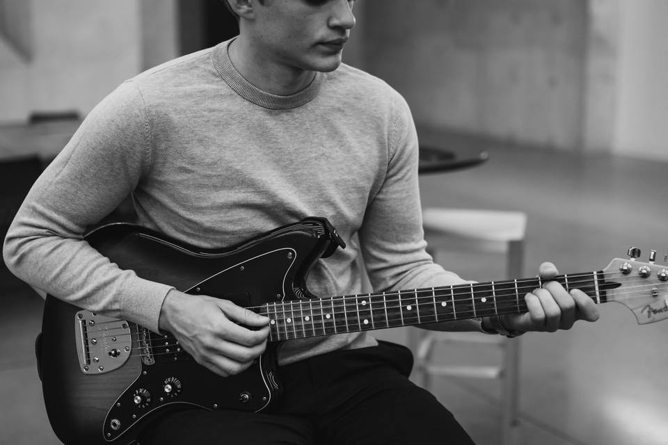 Cale Bowe Live Music