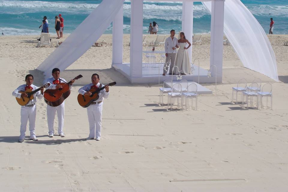 Beach white wedding with music