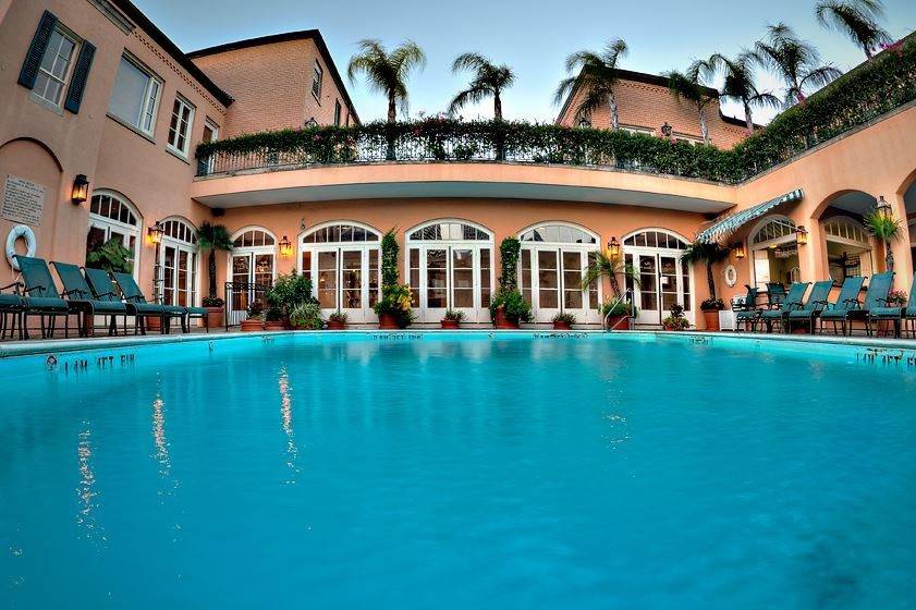 Hotel roof top pool